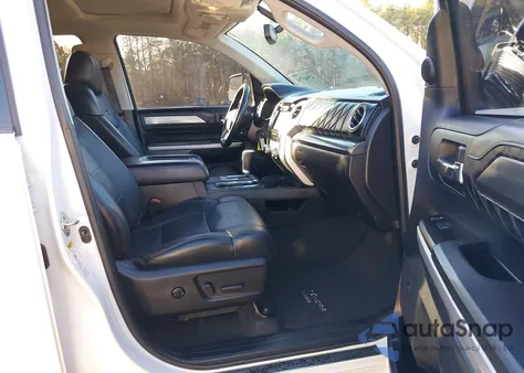 2015 Toyota Tundra Platinum 5.7L V8 z USA, uszkodzony, nr VIN 5TFAW5F12FX433240